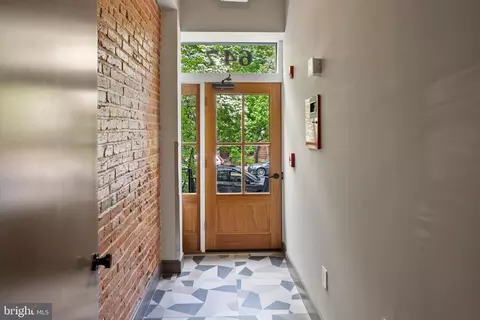 Entry Way - 647 G St SE #3, Washington, DC 20003 photo 3 of 3