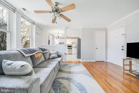 529 Lamont St NW #304, Washington, DC 20010