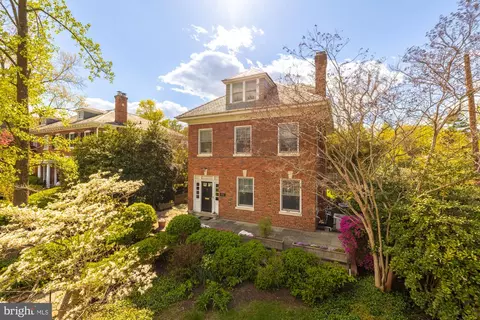 3014 32nd St NW, Washington, DC 20008
