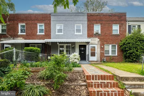 308 34th St NE, Washington, DC 20019