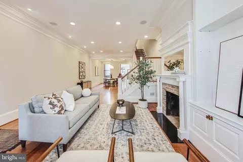 3459 Holmead Pl NW, Washington, DC 20010