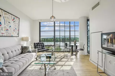 45 Sutton Sq SW #602, Washington, DC 20024