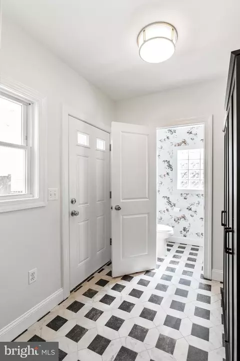 32 T St NE, Washington, DC 20002 photo 12