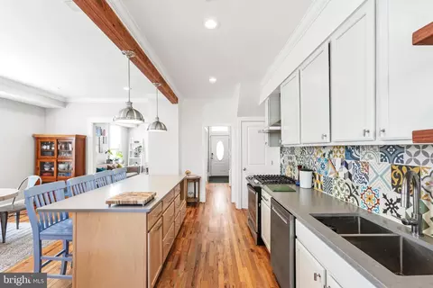 32 T St NE, Washington, DC 20002 photo 11