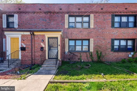 5033 Just St NE, Washington, DC 20019