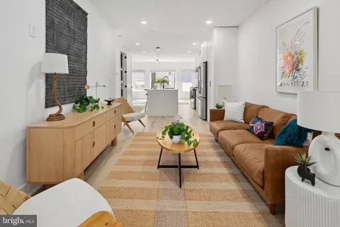 655 Morton Pl NE #1, Washington, DC 20002 photo 3