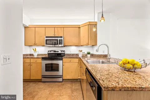 616 E Street St NW #322, Washington, DC 20004 photo 8
