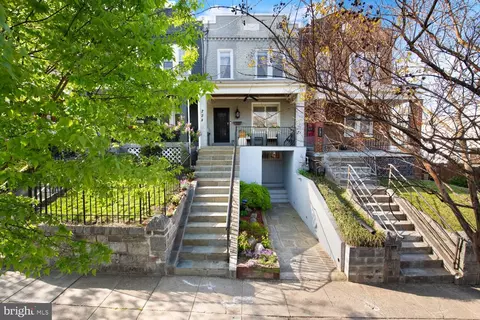 728 Farragut St NW, Washington, DC 20011