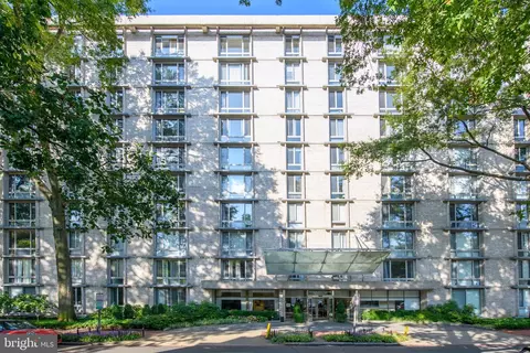 950 25th St NW #504-N, Washington, DC 20037