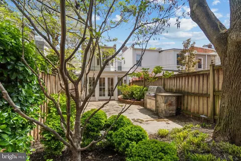 Exterior - 1626 34th St NW, Washington, DC 20007 photo 5 of 5