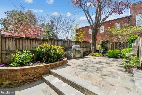 Exterior - 1626 34th St NW, Washington, DC 20007 photo 4 of 5