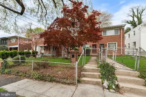 1671 Fort Dupont St SE, Washington, DC 20020
