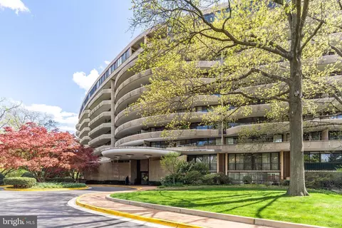 4200 Massachusetts Ave NW #106, Washington, DC 20016