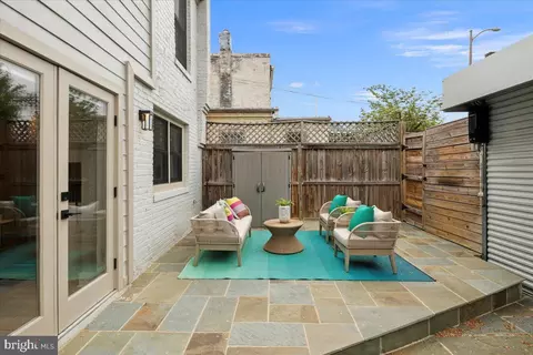 1007 I St SE, Washington, DC 20003 photo 46