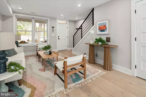 1007 I St SE, Washington, DC 20003 photo 6