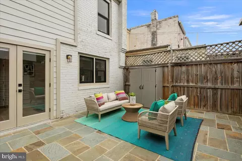 1007 I St SE, Washington, DC 20003 photo 47