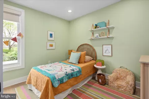 1007 I St SE, Washington, DC 20003 photo 36