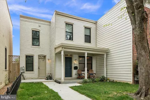 1007 I St SE, Washington, DC 20003 photo 51