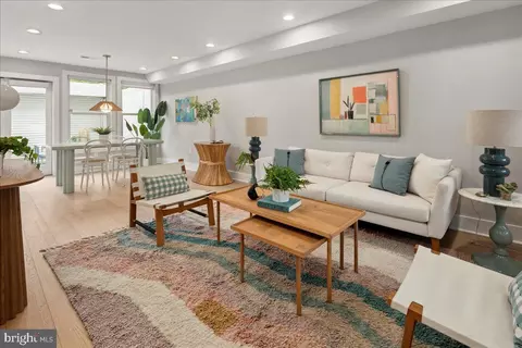1007 I St SE, Washington, DC 20003 photo 10