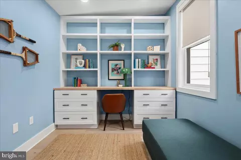 1007 I St SE, Washington, DC 20003 photo 42