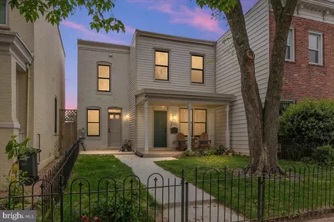 1007 I St SE, Washington, DC 20003