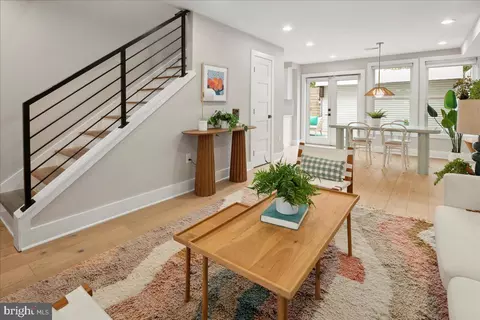 1007 I St SE, Washington, DC 20003 photo 12