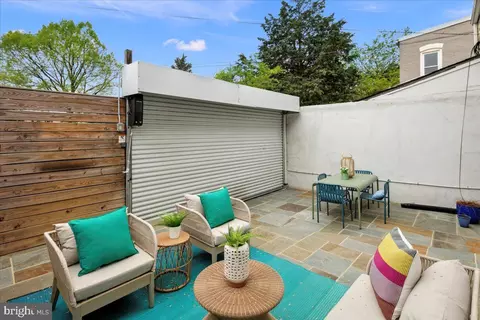 1007 I St SE, Washington, DC 20003 photo 48