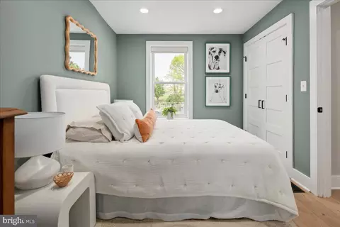 1007 I St SE, Washington, DC 20003 photo 30
