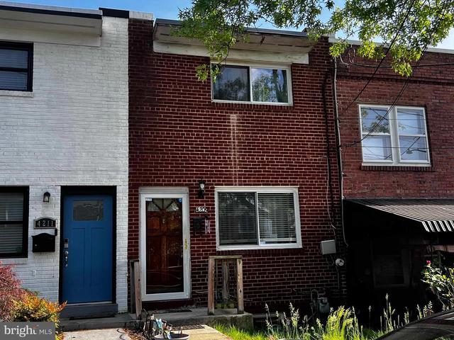 GAULT ハウス House Plan 84709 - Farmhouse Style with 1673 Sq Ft, 3 Bed, 2