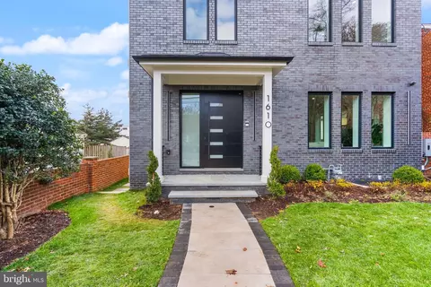 Exterior - 1610 Foxhall Rd NW, Washington, DC 20007 photo 4 of 10