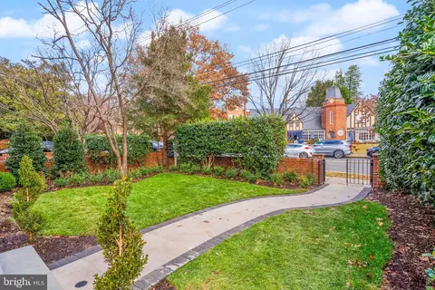 Exterior - 1610 Foxhall Rd NW, Washington, DC 20007 photo 5 of 10