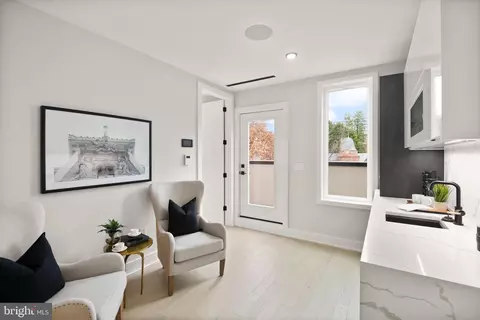 Entry Way - 1610 Foxhall Rd NW, Washington, DC 20007 photo 9 of 11