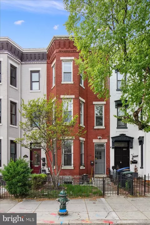 1938 15th St NW, Washington, DC 20009