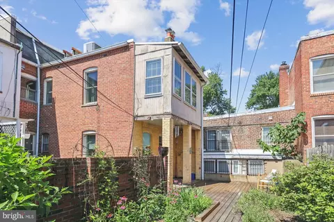 Exterior - 1002 C St NE, Washington, DC 20002 photo 12 of 19