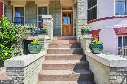 Exterior - 1002 C St NE, Washington, DC 20002 photo 7 of 19