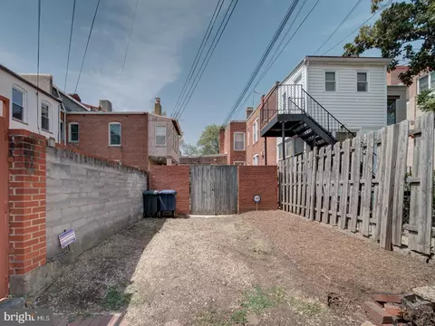 Exterior - 1002 C St NE, Washington, DC 20002 photo 18 of 19