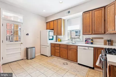 Kitchen - 1002 C St NE, Washington, DC 20002 photo 1 of 4
