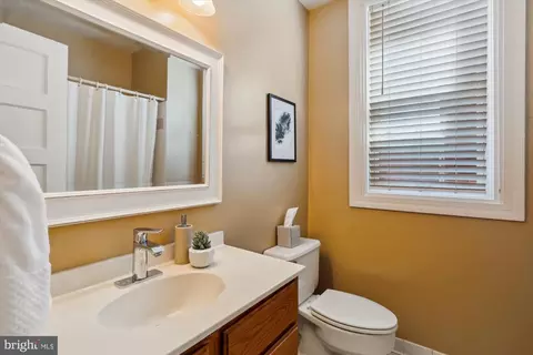 Other - 1002 C St NE, Washington, DC 20002 photo 11 of 20