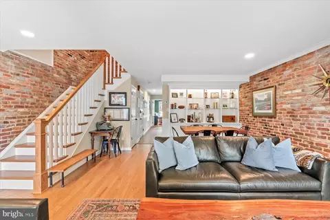130 10th St SE, Washington, DC 20003 photo 11