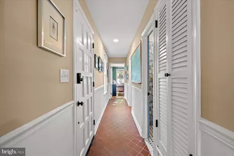 130 10th St SE, Washington, DC 20003 photo 12