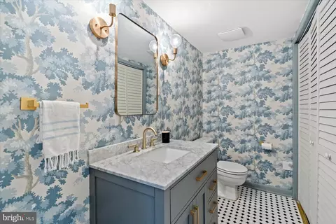 130 10th St SE, Washington, DC 20003 photo 13