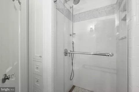 Bath - 209 10th St SE, Washington, DC 20003 photo 4 of 4