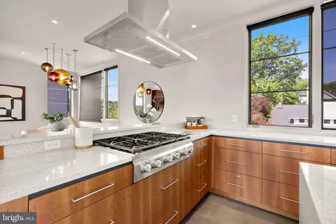 4640 Q St NW, Washington, DC 20007 photo 10