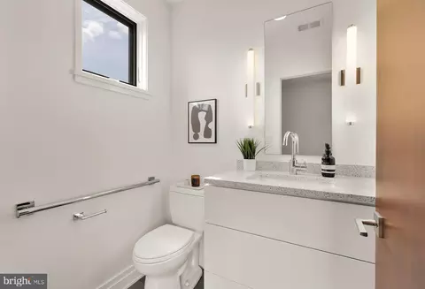 4640 Q St NW, Washington, DC 20007 photo 13