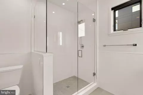 4640 Q St NW, Washington, DC 20007 photo 28
