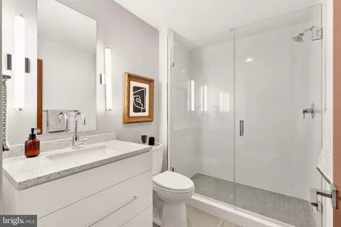 4640 Q St NW, Washington, DC 20007 photo 25