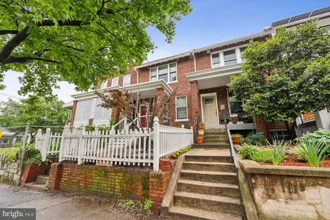 237 Douglas St NE, Washington, DC 20002