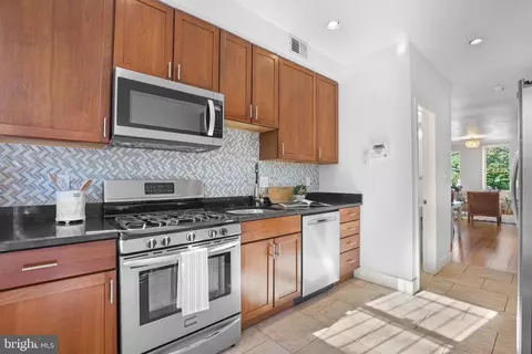 415 14th St NE, Washington, DC 20002 photo 11