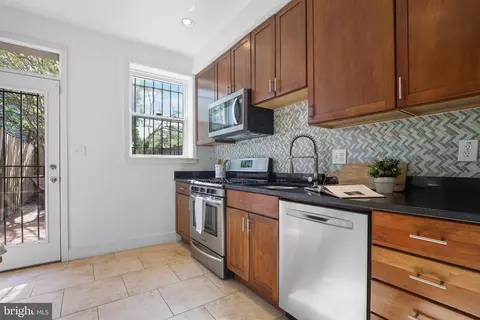 415 14th St NE, Washington, DC 20002 photo 12