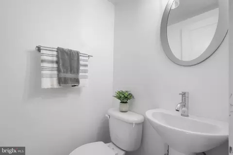 415 14th St NE, Washington, DC 20002 photo 10